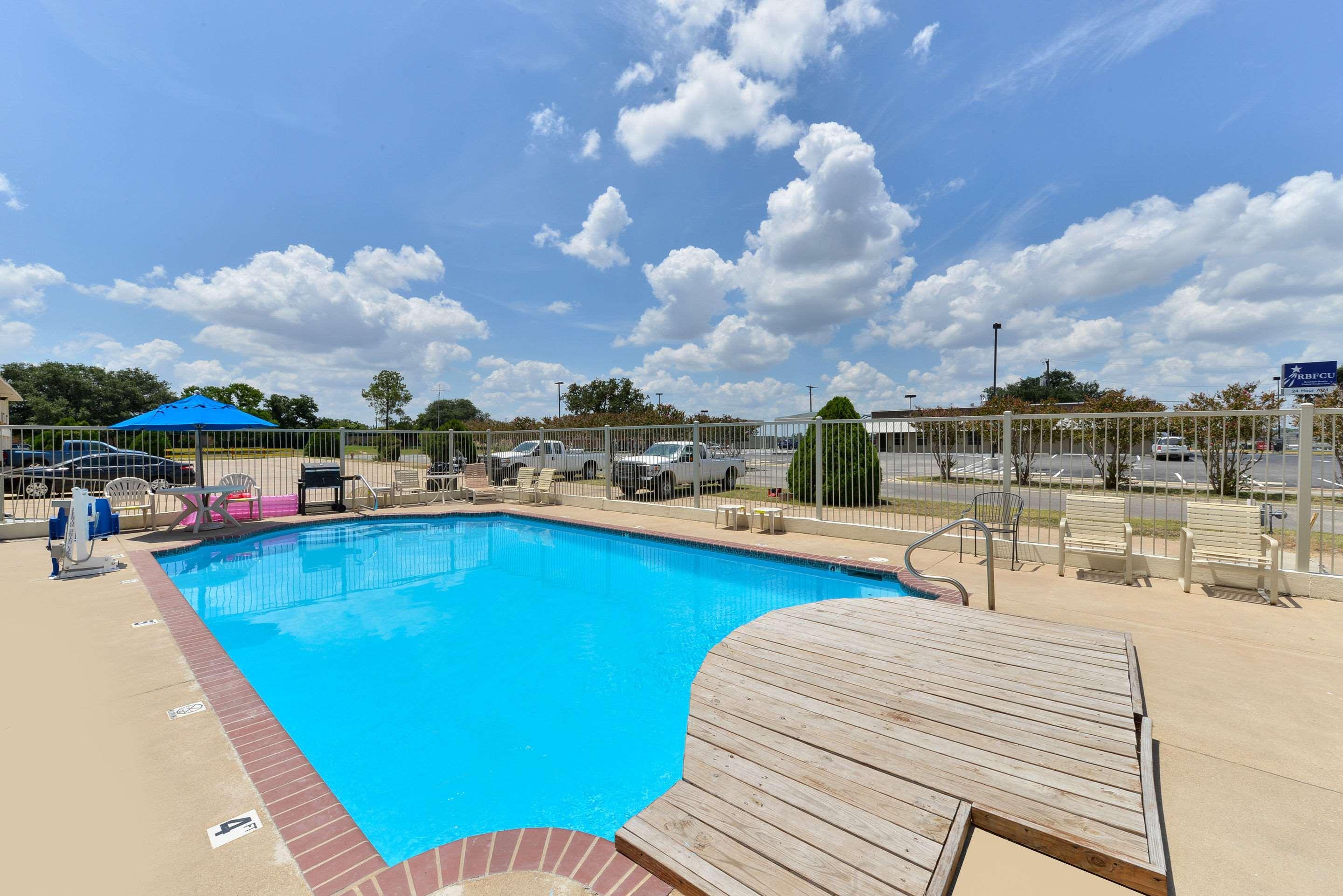 Quality Inn Gonzales Exterior foto